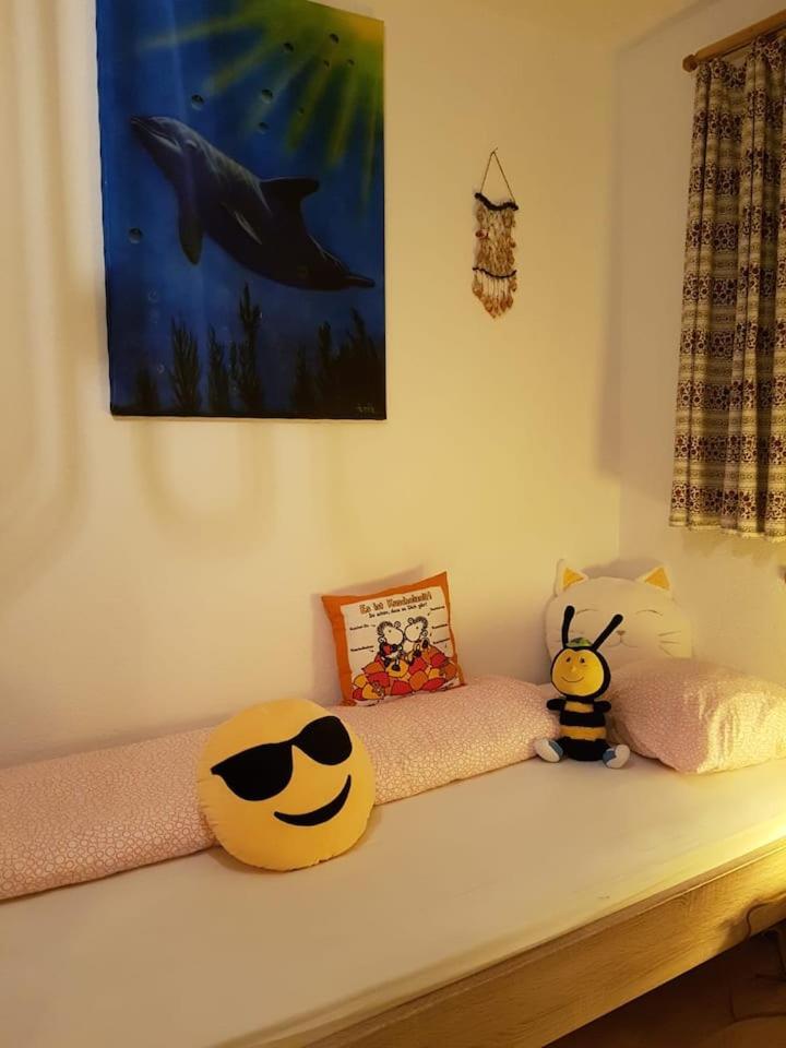 Bed And Breakfast - Die Aelplersuit Fuer Backpackers Im Berghuesli Linthal Exterior photo